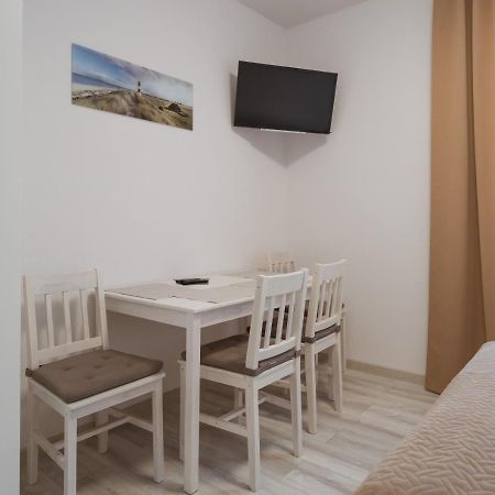 Apartament Dla 4 Osob Blisko Morza Niechorze Bagian luar foto